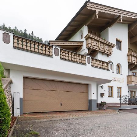 Quaint Apartment in Hainzenberg near Horbergbahn Exterior foto