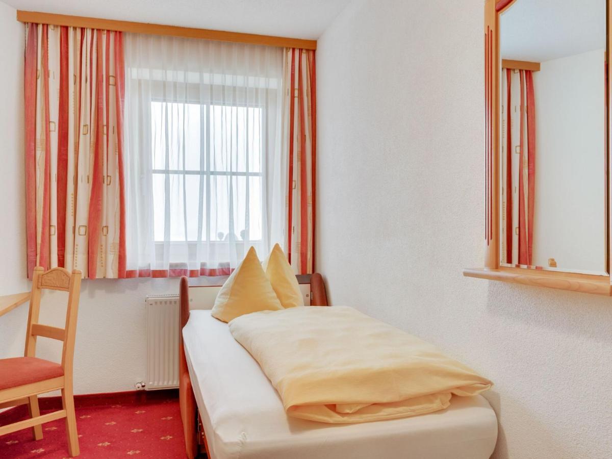 Quaint Apartment in Hainzenberg near Horbergbahn Exterior foto